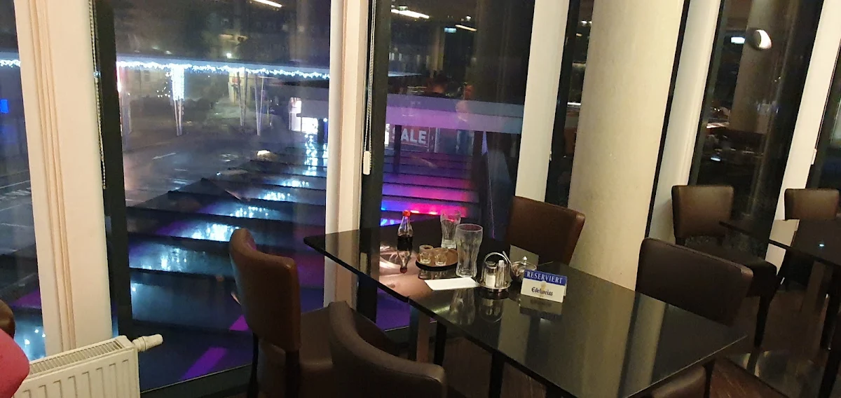 Atmosphäre, Yummy Restaurant - Zhu KG