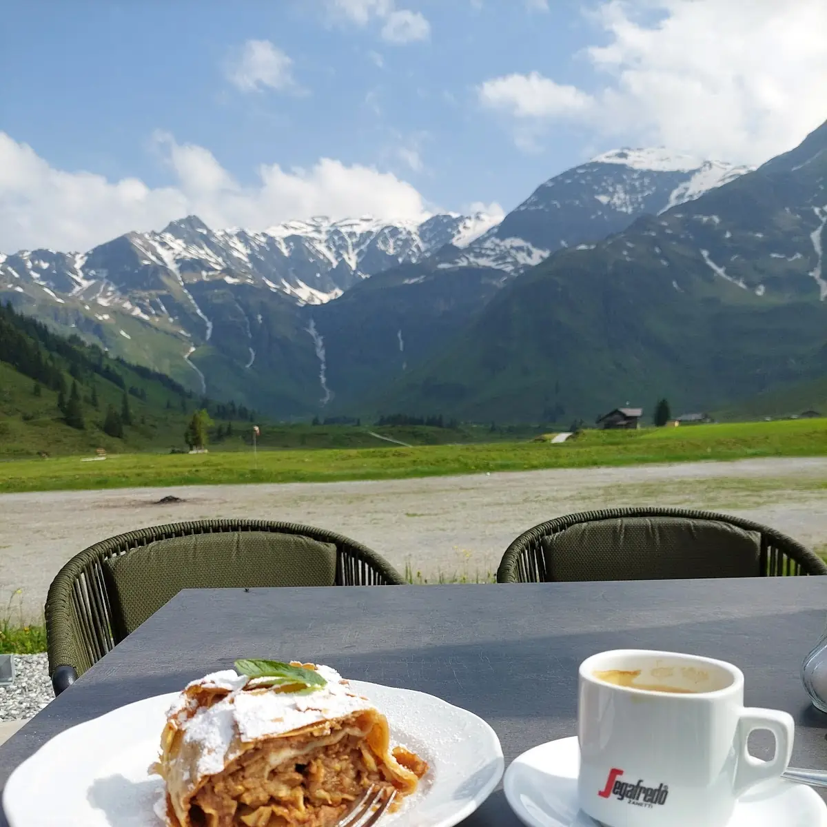 Essen und Trinken photo 3