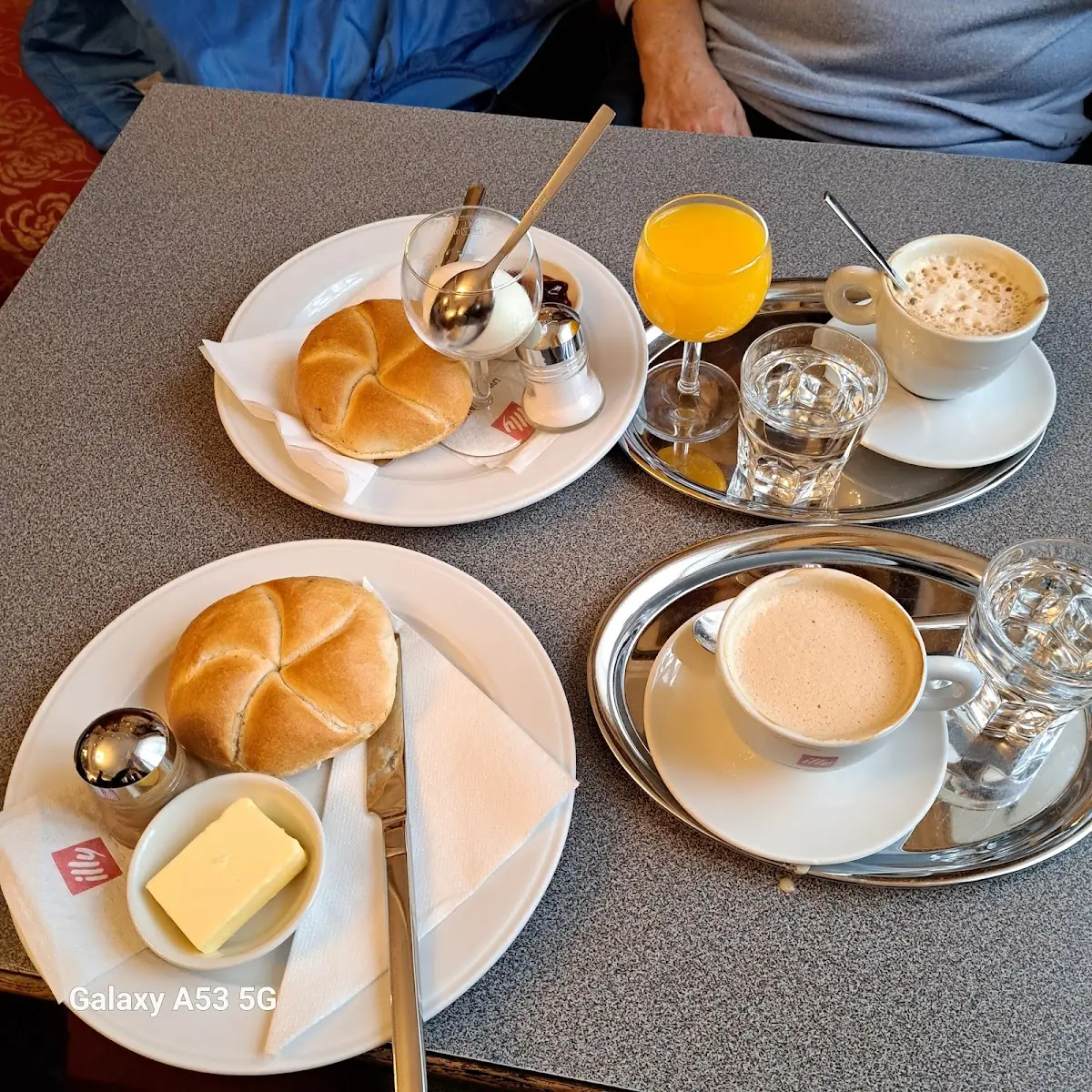 Essen und Trinken photo 3