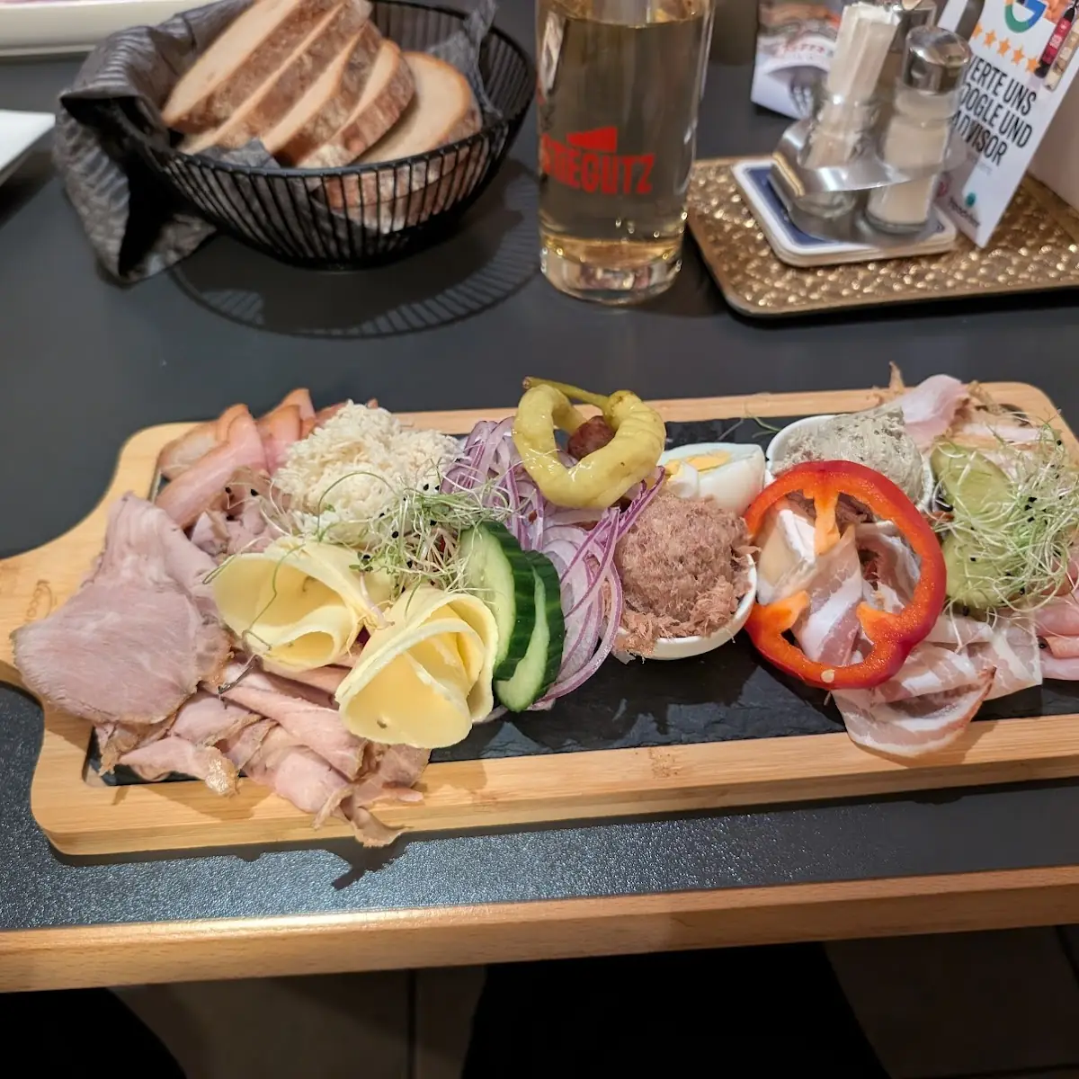 Essen und Trinken photo 2