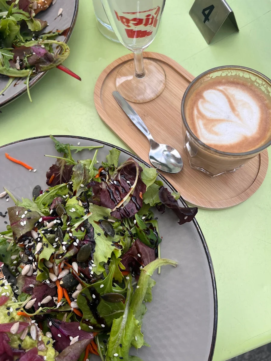 Essen und Trinken photo 4