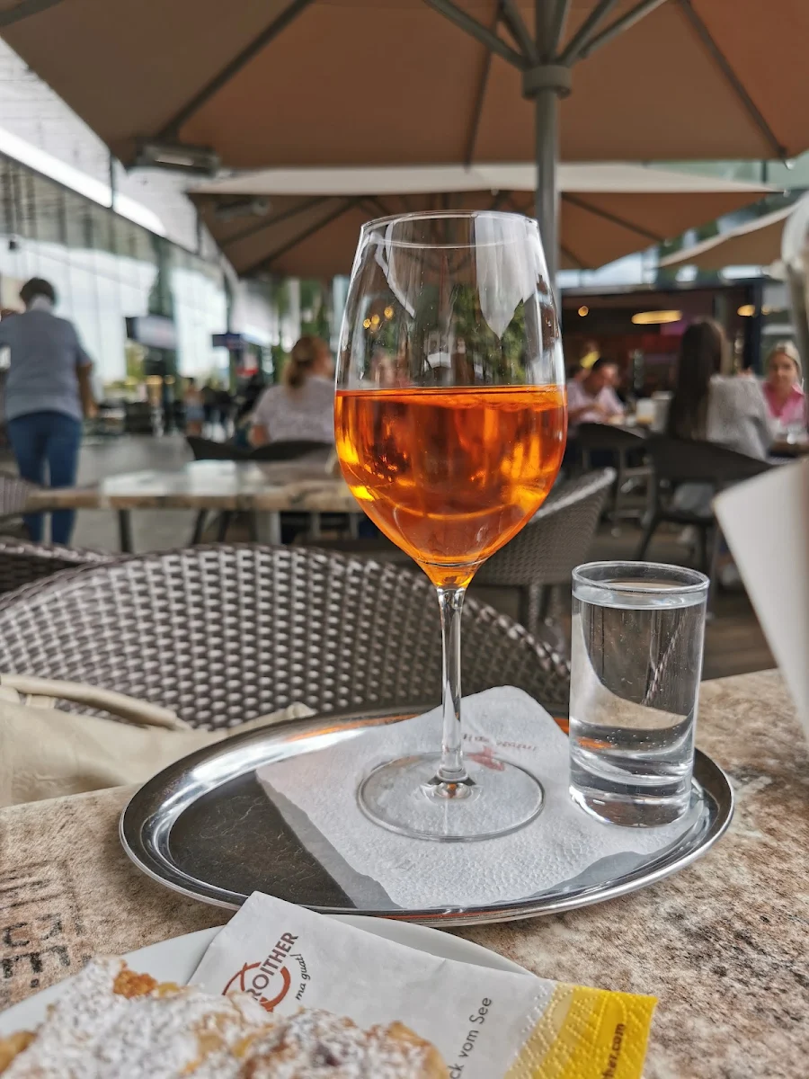 Essen und Trinken photo 2