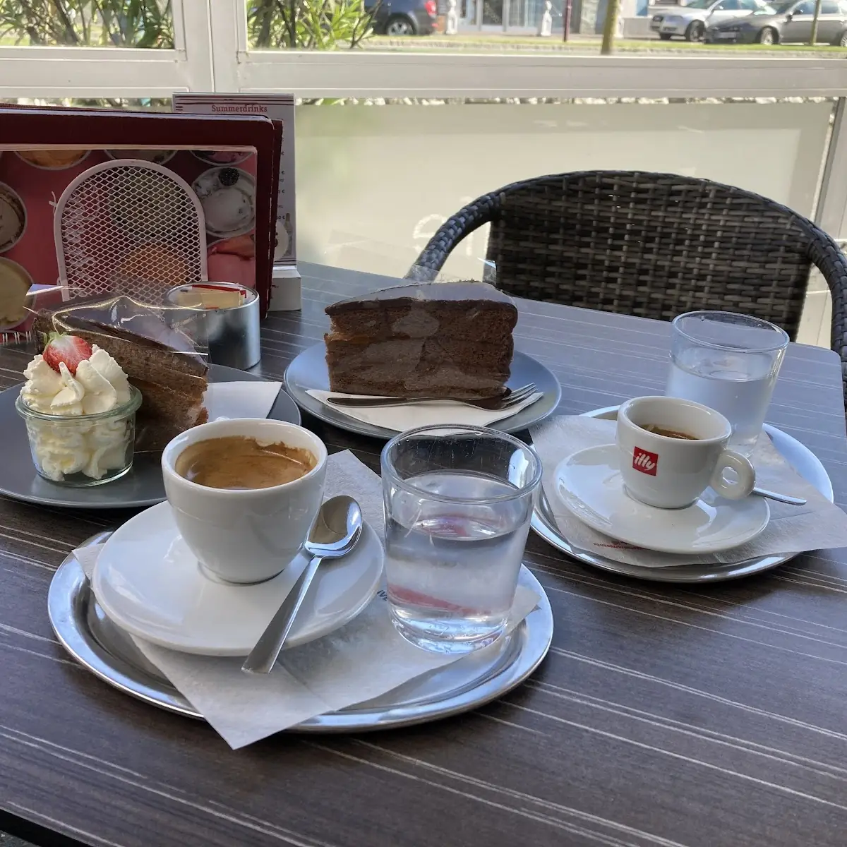 Essen und Trinken photo 5