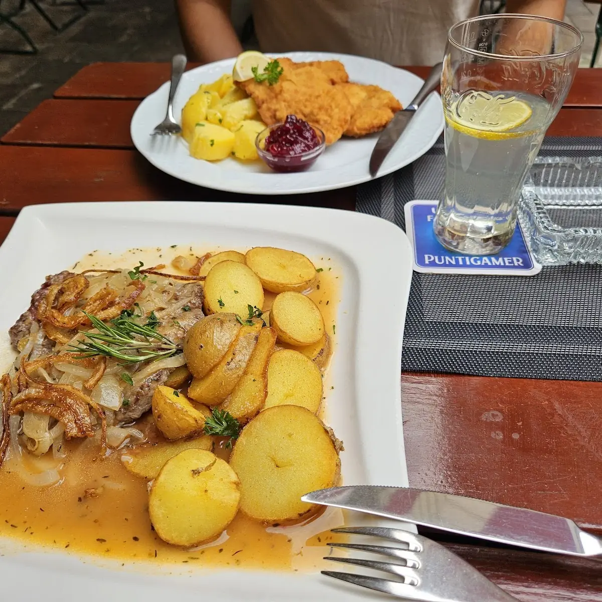 Essen und Trinken photo 3