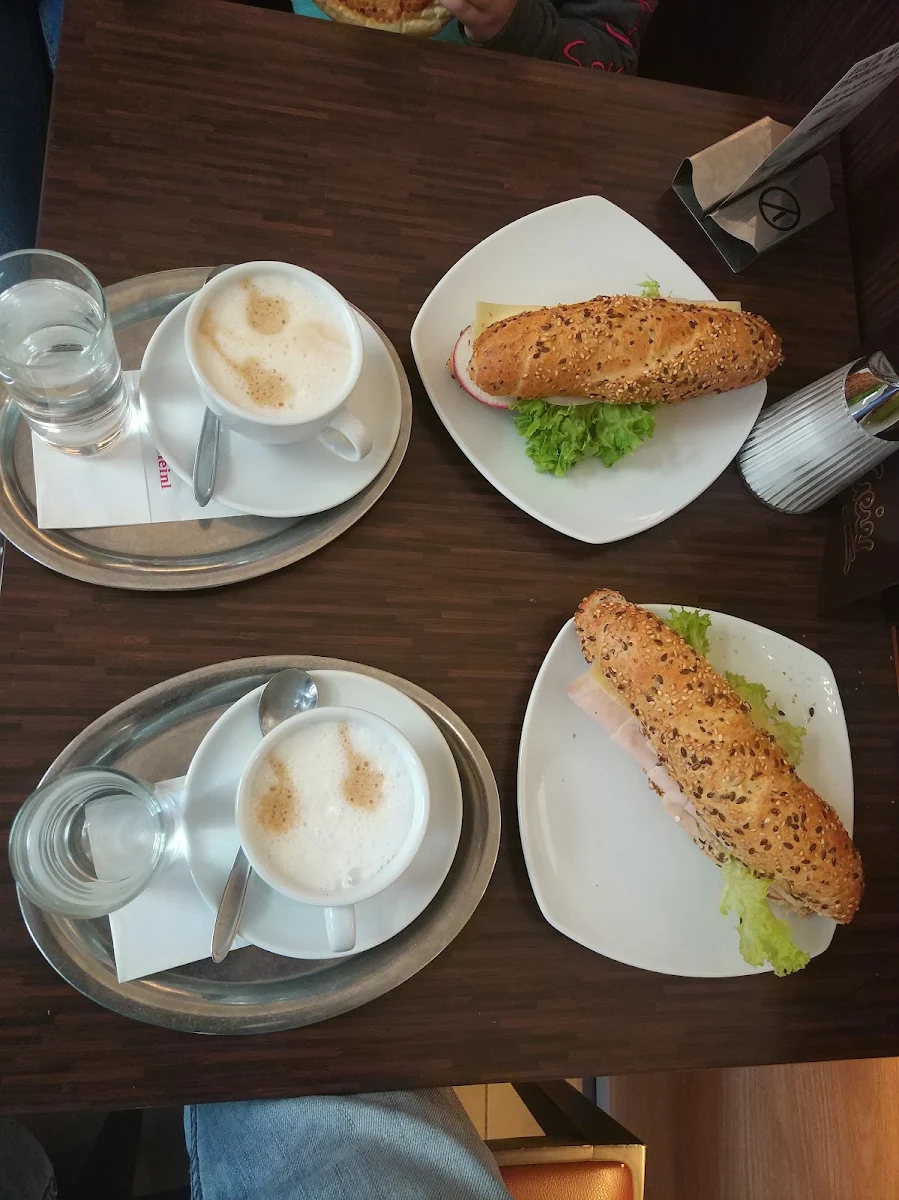 Essen und Trinken photo 1
