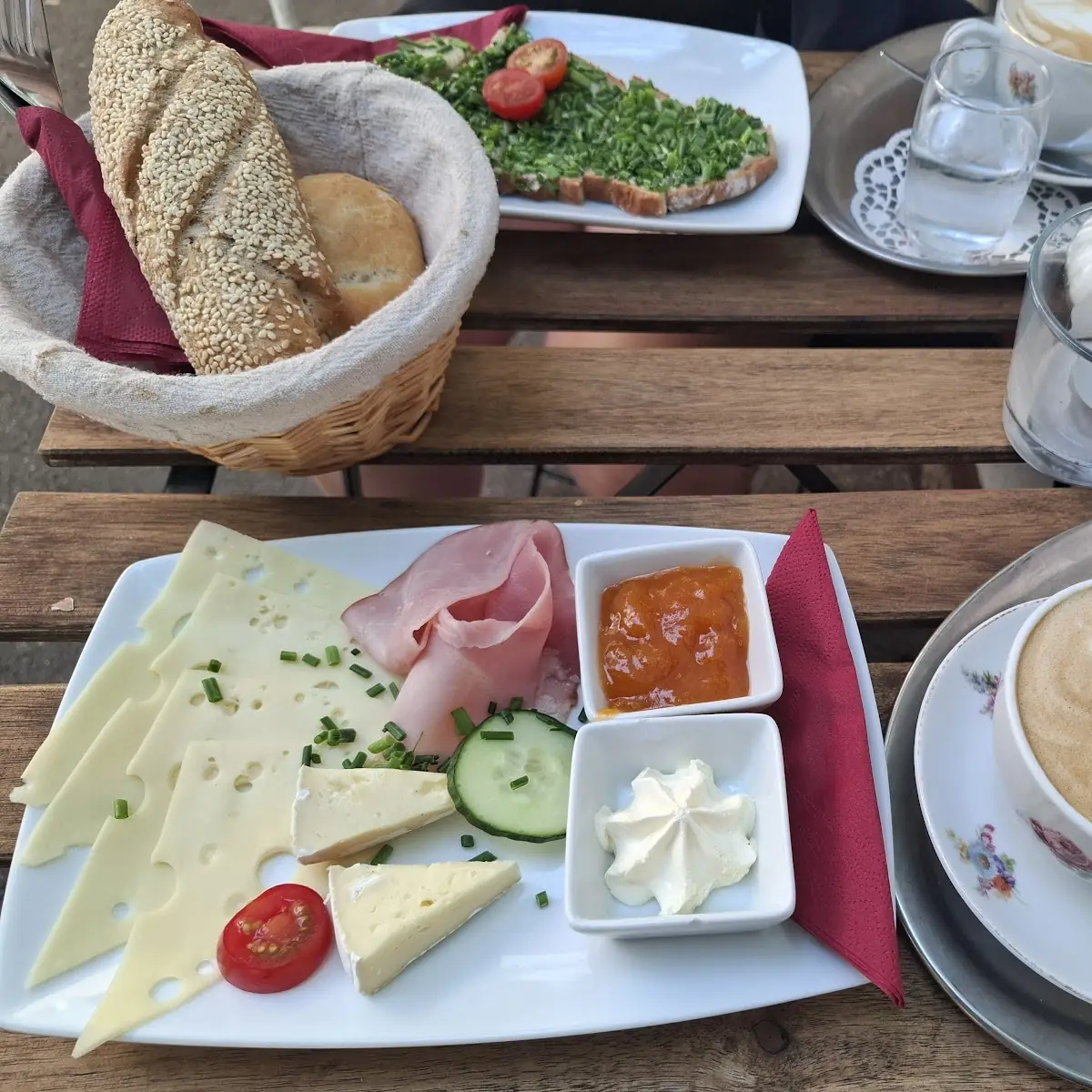 Essen und Trinken photo 1