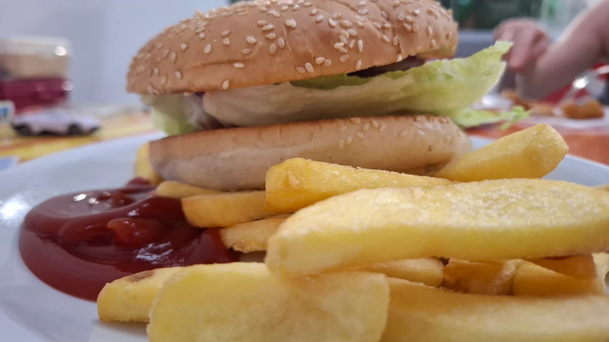 Essen und Trinken, Sportsbar-Happyland