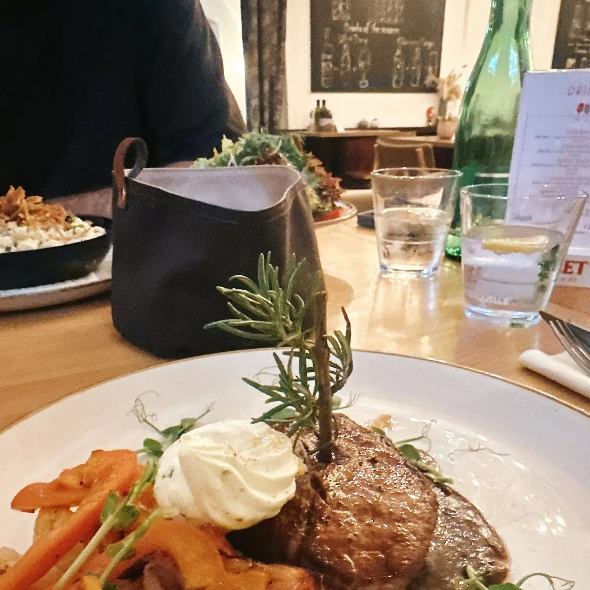 Essen und Trinken photo 2