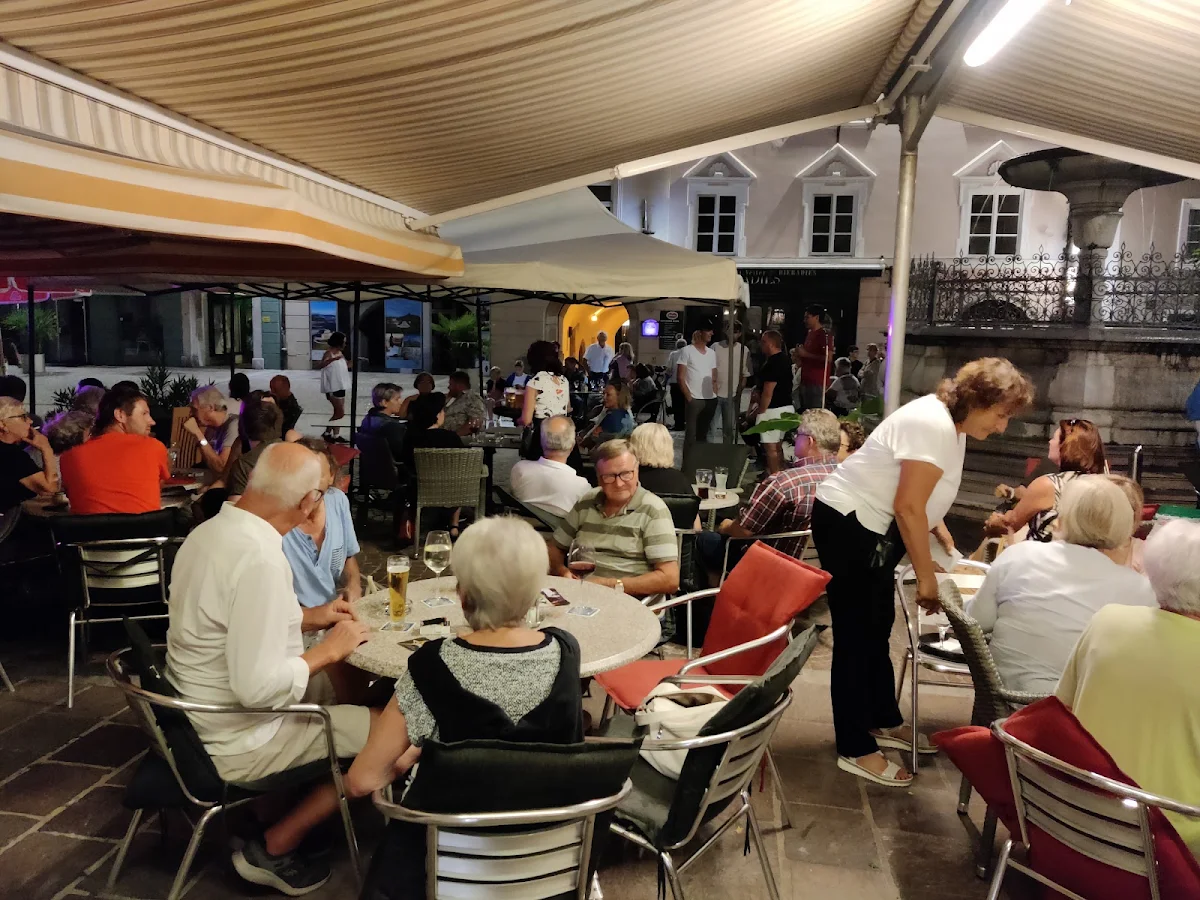 Rathauscafe Pitschmann Regina Titelbild