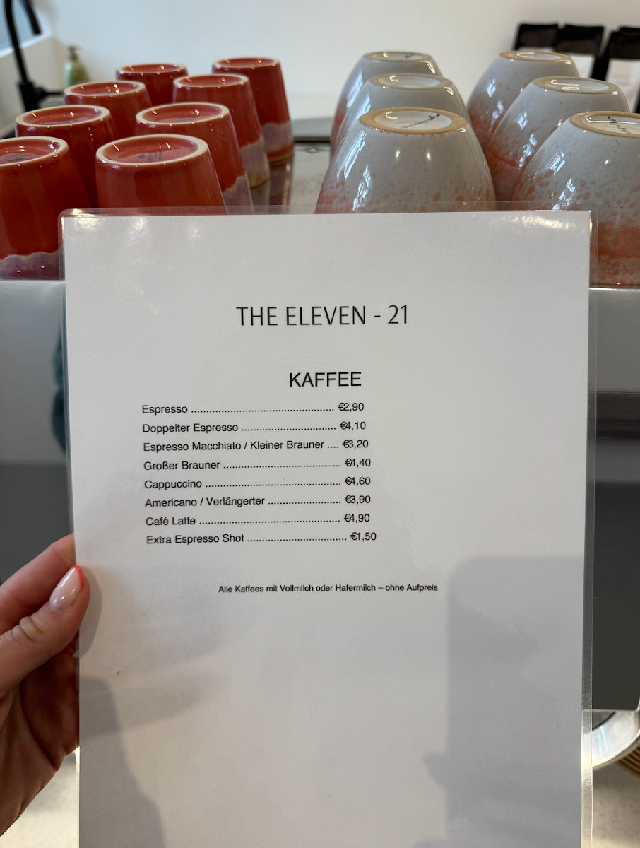 The ELEVEN-21 Titelbild