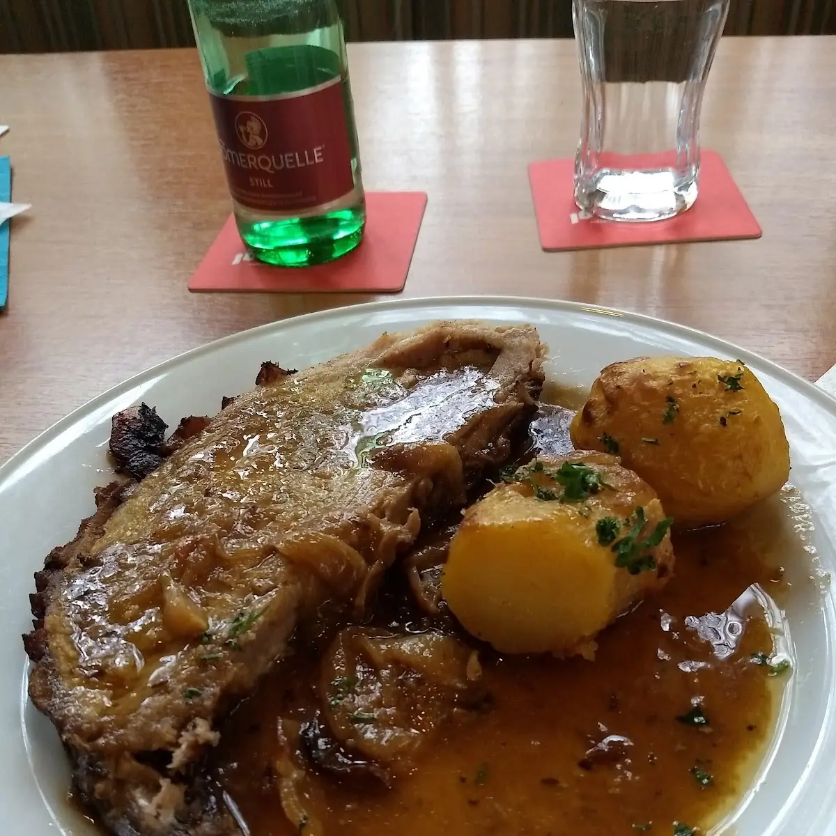 Essen und Trinken, Wirtshaus zur Makart Stub'n