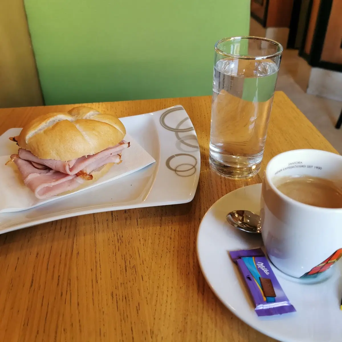 Essen und Trinken photo 1