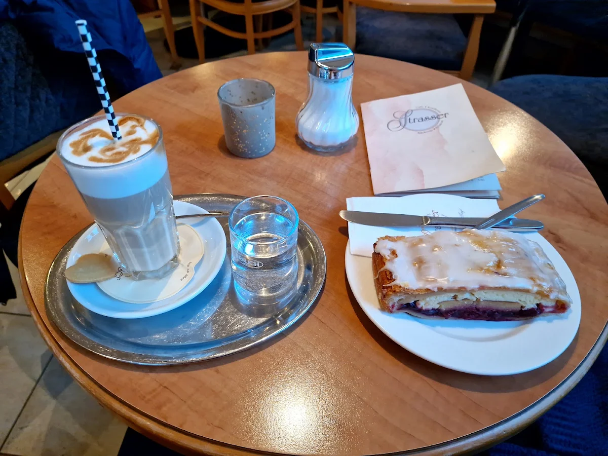 Essen und Trinken photo 2