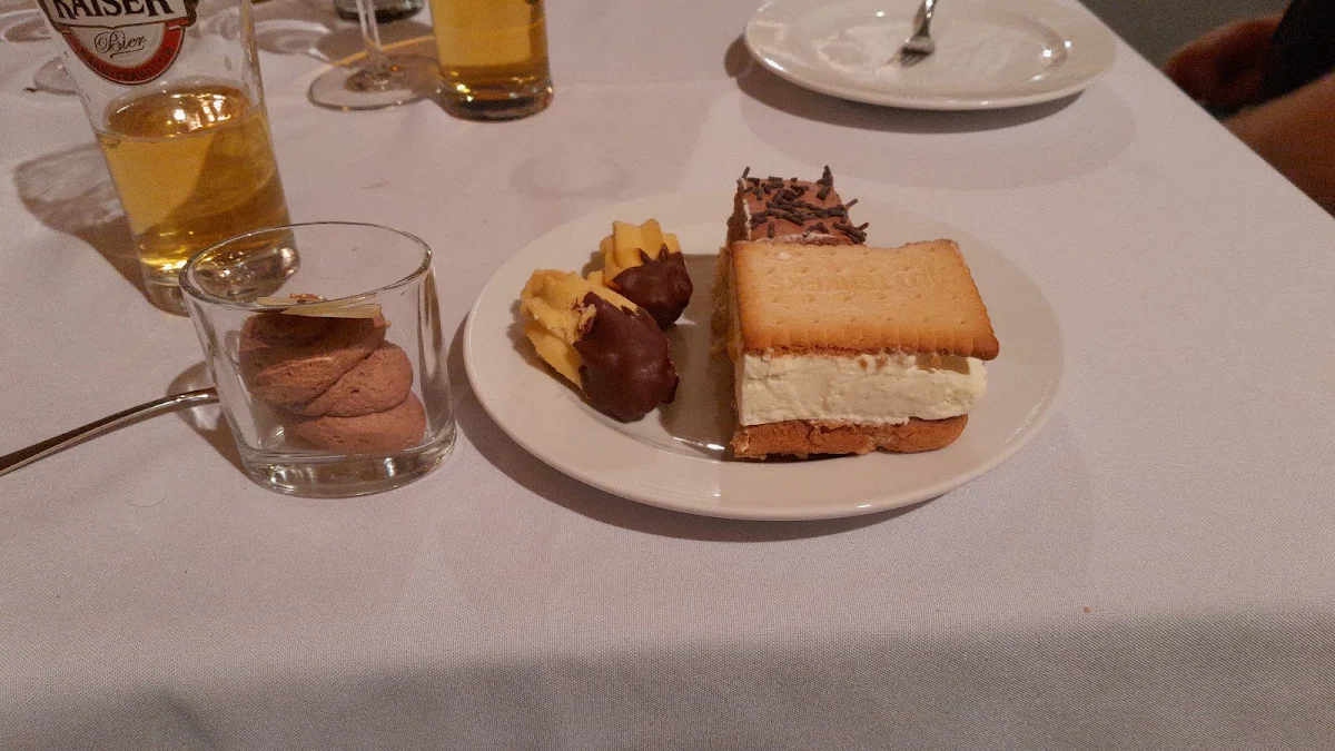 Essen und Trinken photo 2