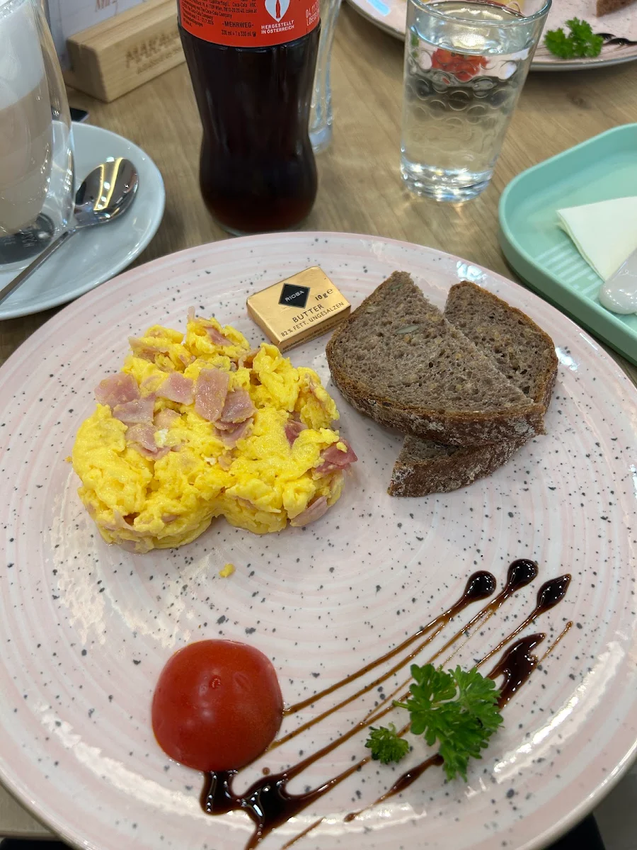 Essen und Trinken photo 3