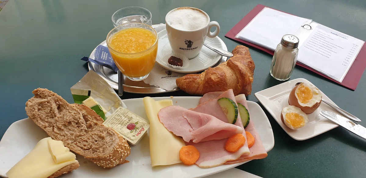 Essen und Trinken photo 1