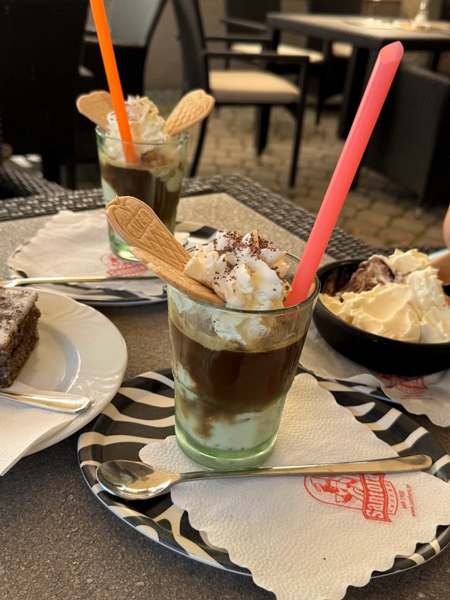 Essen und Trinken photo 1