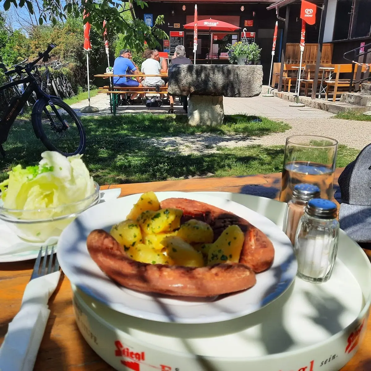 Essen und Trinken photo 1