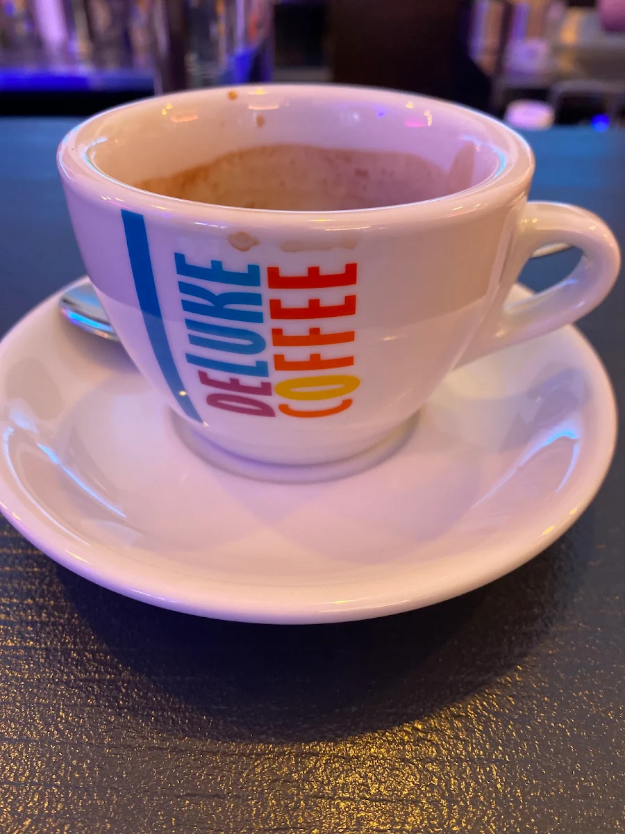 Essen und Trinken, Deluke Coffee