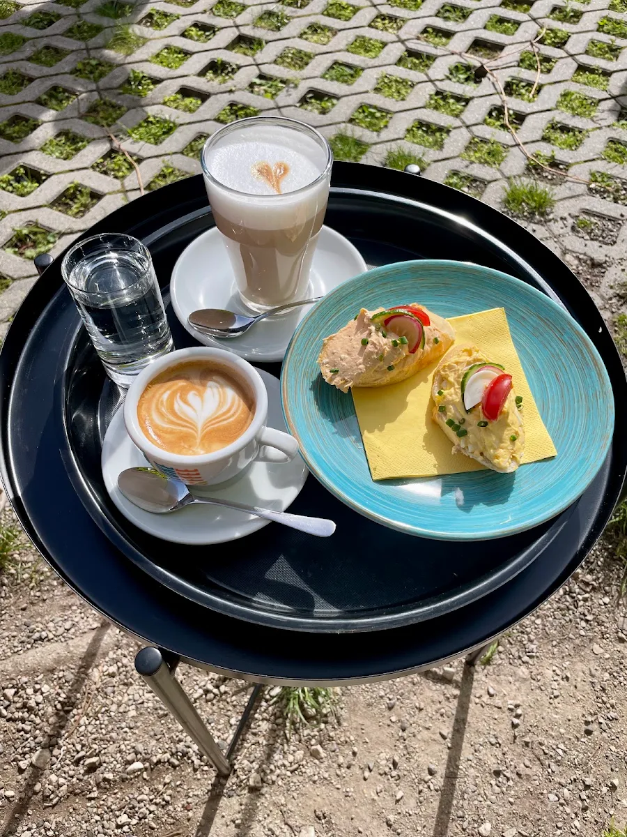 Essen und Trinken, Deluke Coffee