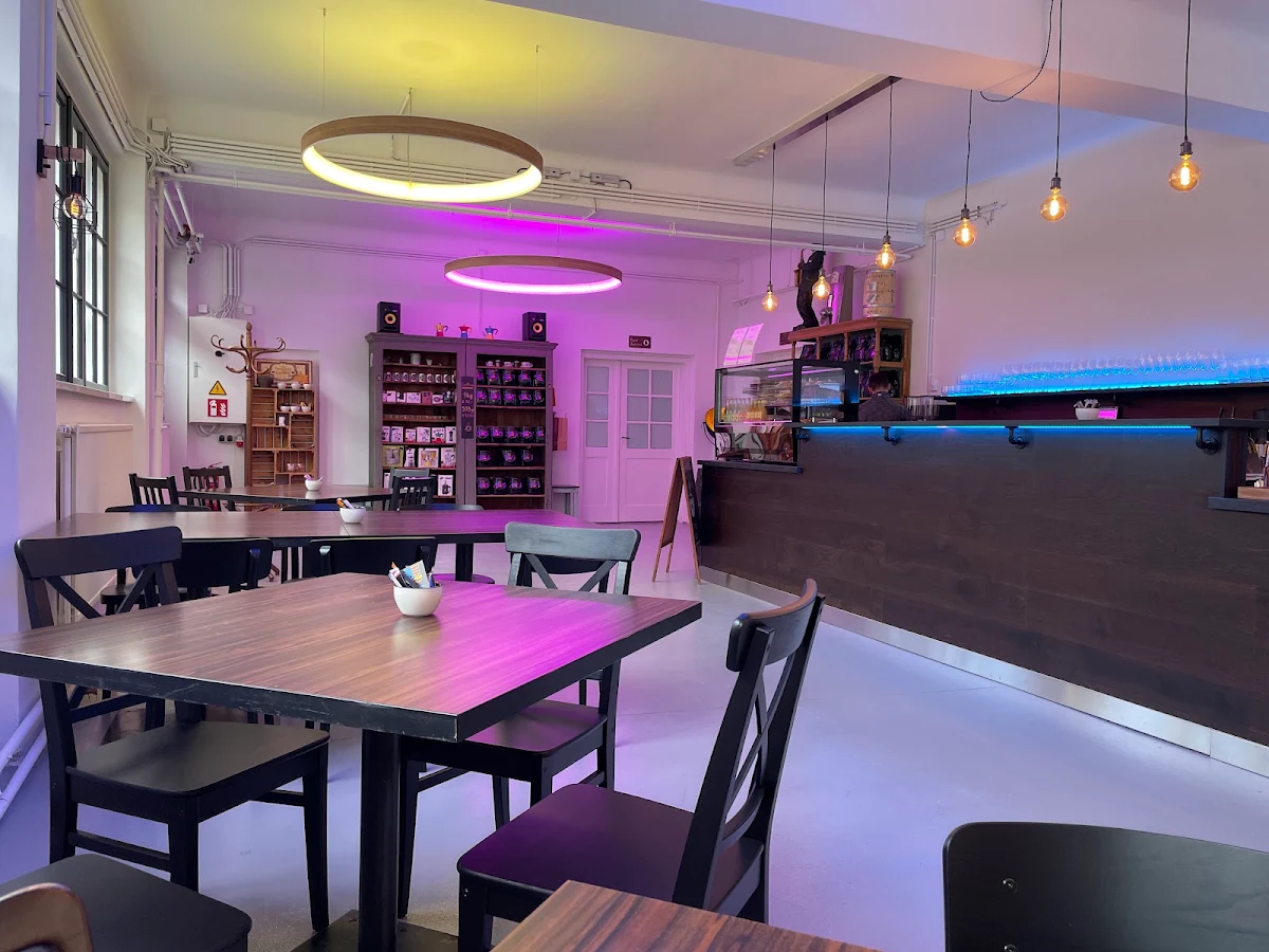 Atmosphäre, Deluke Coffee