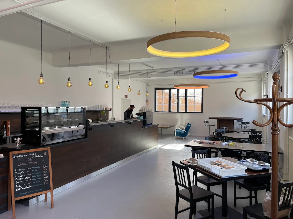 Atmosphäre, Deluke Coffee