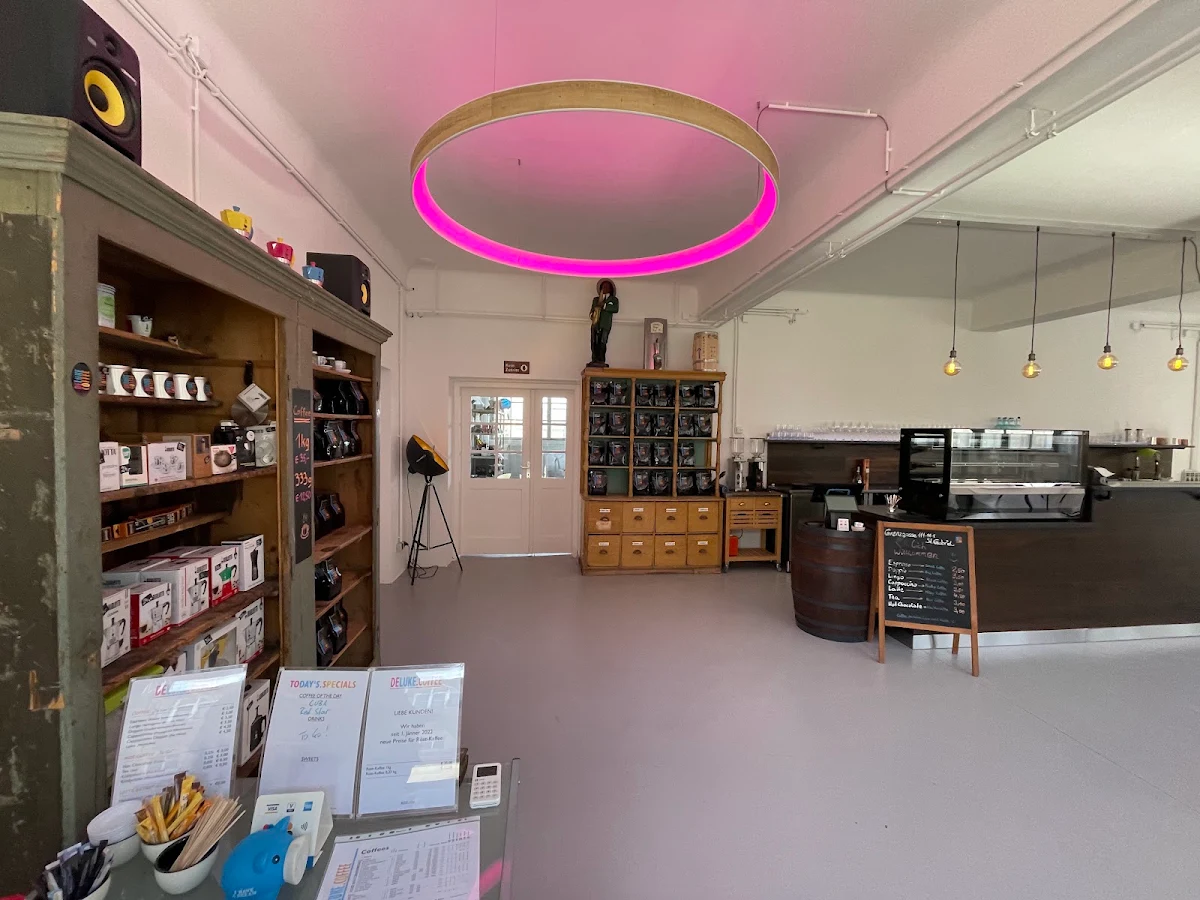 Atmosphäre, Deluke Coffee