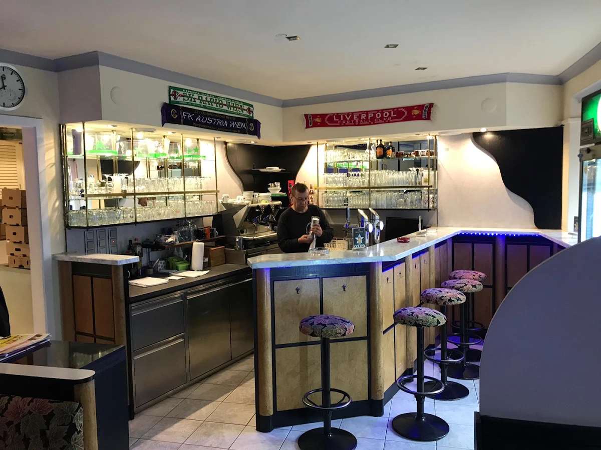 Cafe Zum neuen Glück Titelbild