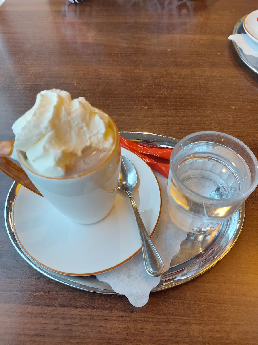 Essen und Trinken photo 2