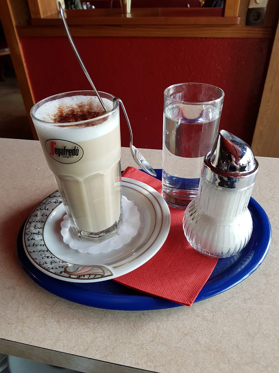 Essen und Trinken photo 2