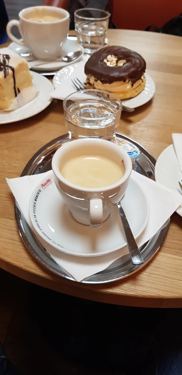 Essen und Trinken photo 1