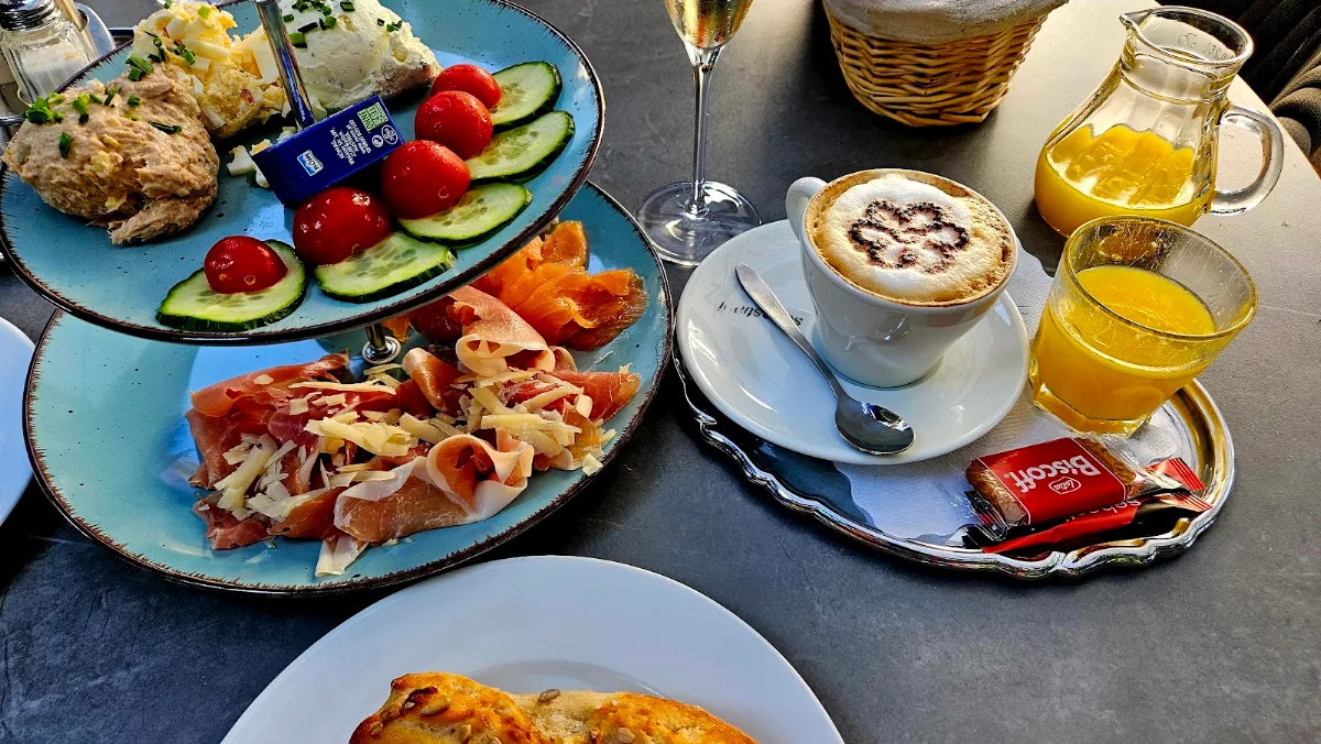 Essen und Trinken photo 2