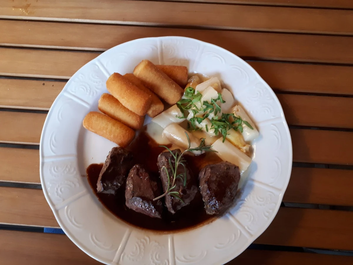 Essen und Trinken photo 2