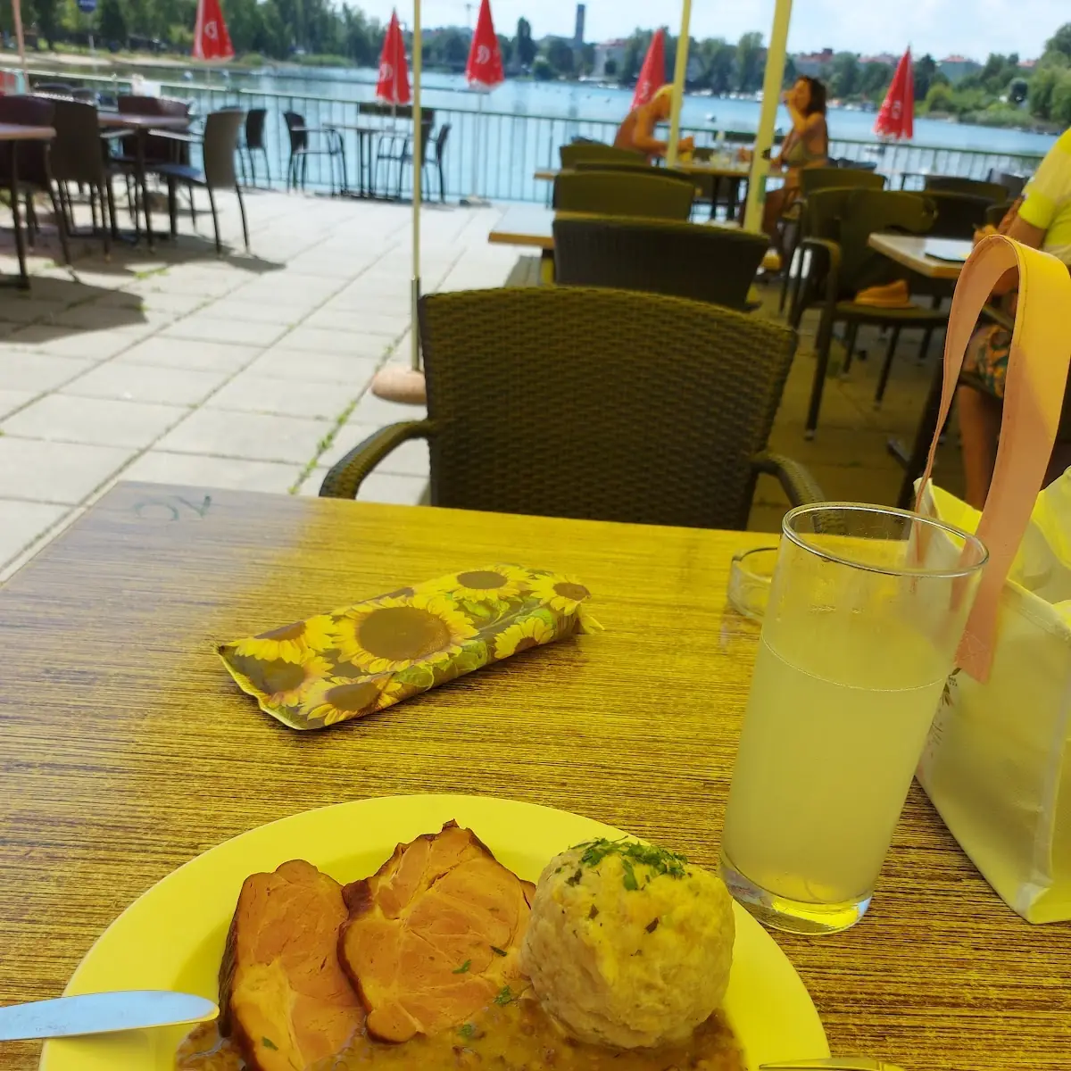 Essen und Trinken photo 7