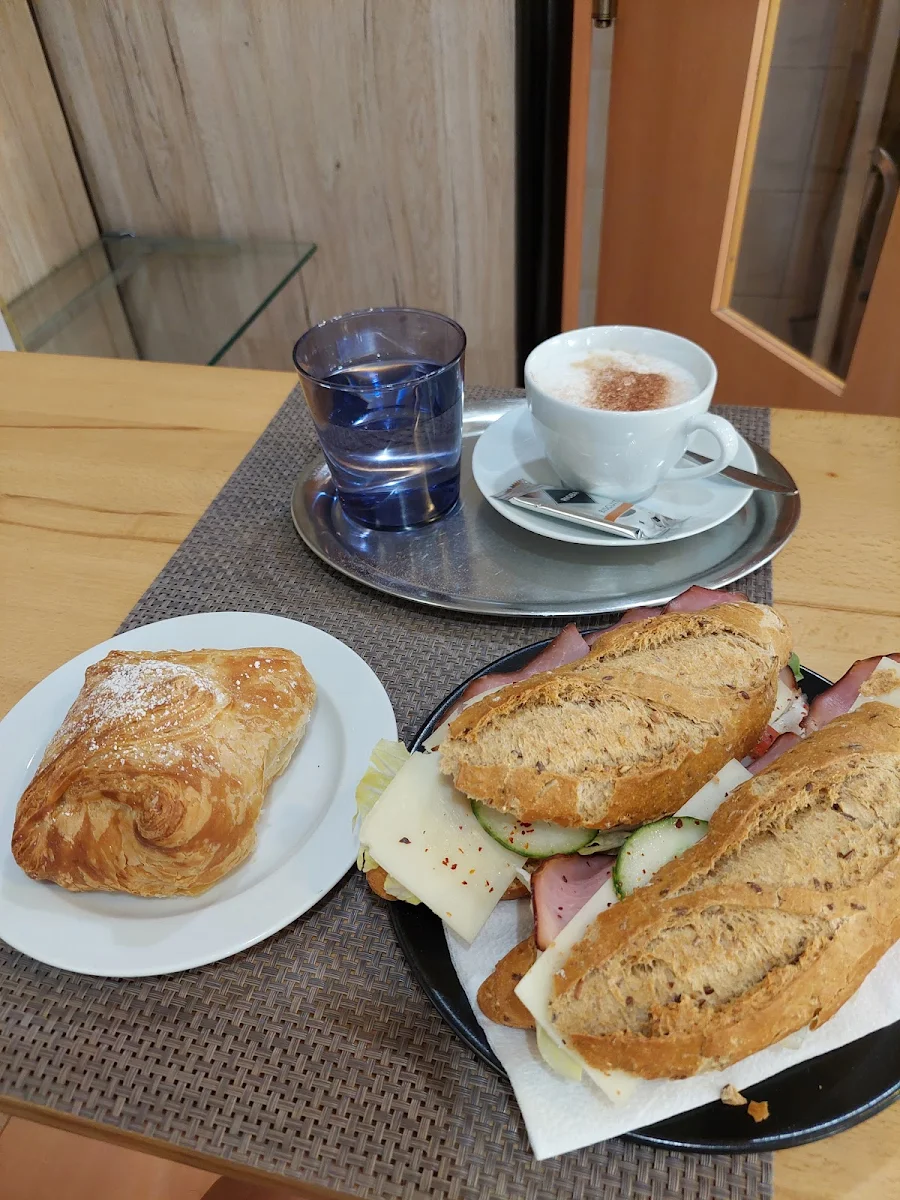 Essen und Trinken photo 2