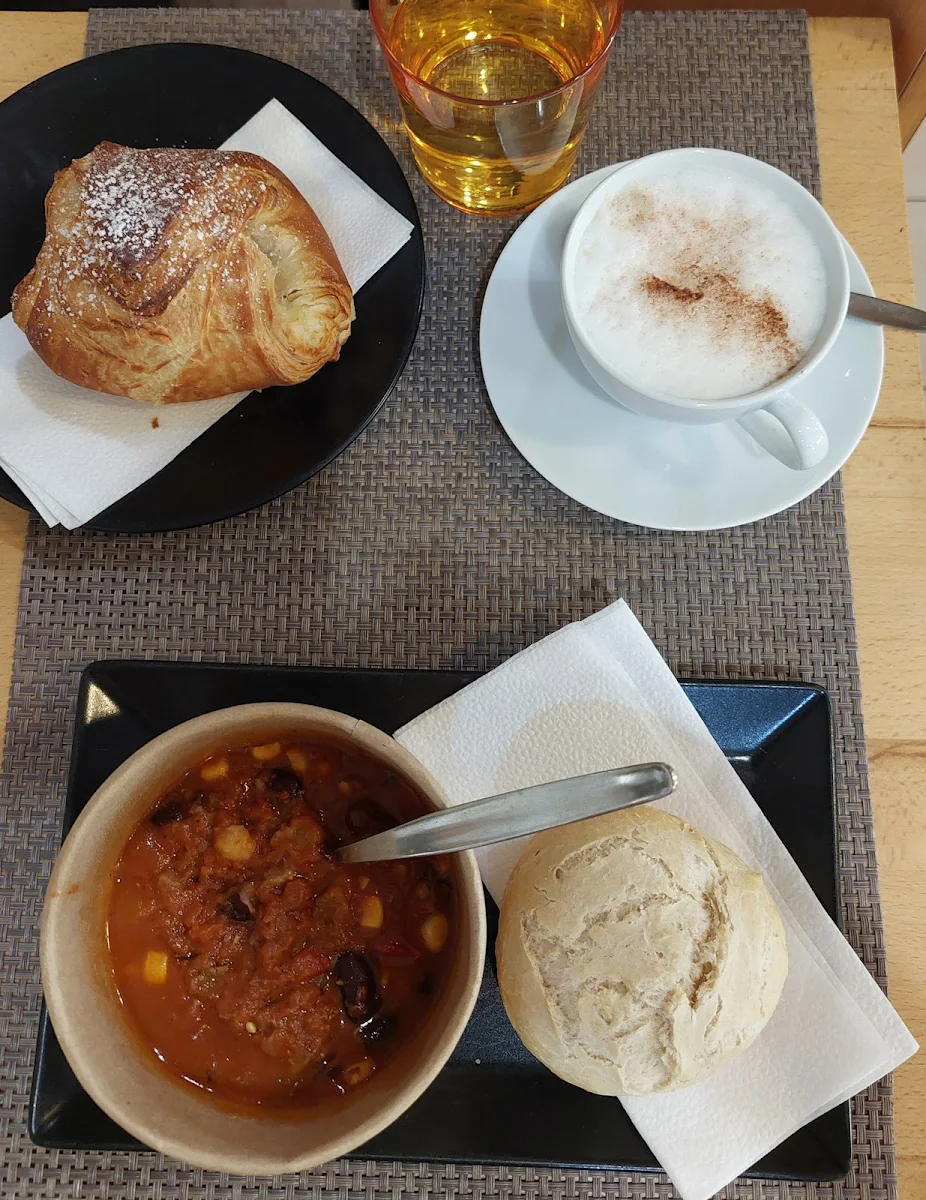 Essen und Trinken photo 3