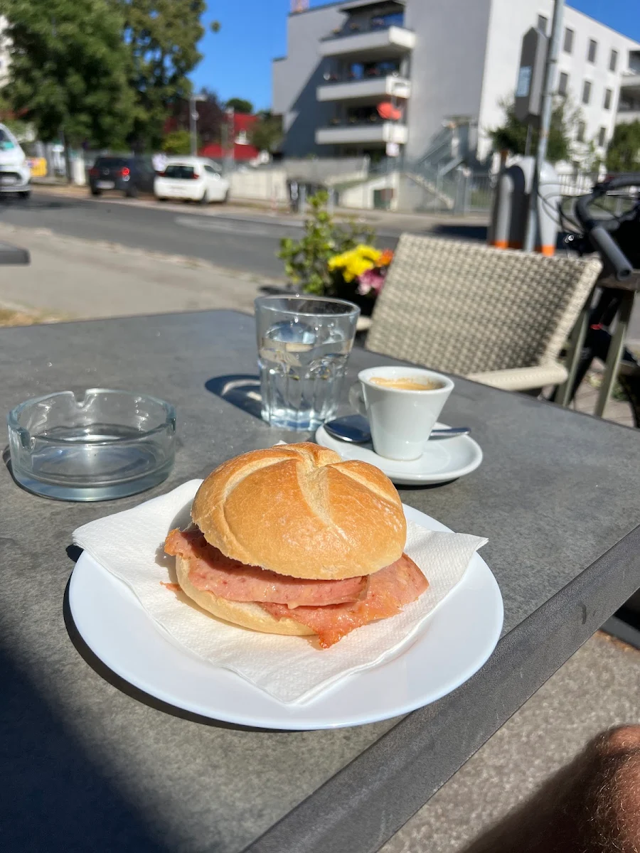 Essen und Trinken photo 1