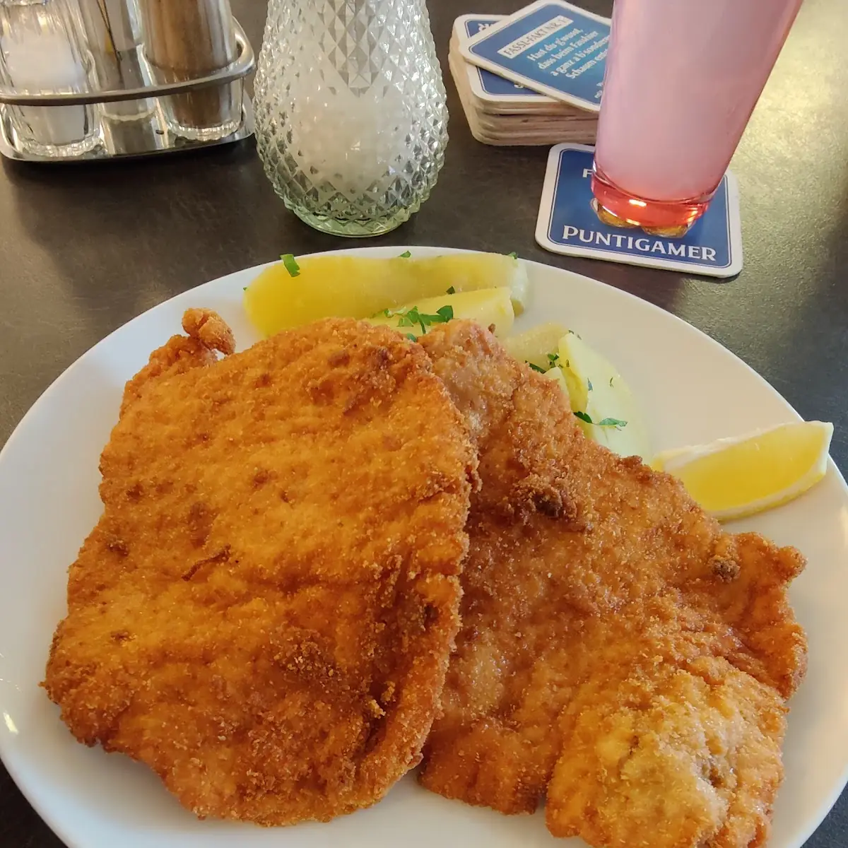 Essen und Trinken photo 2