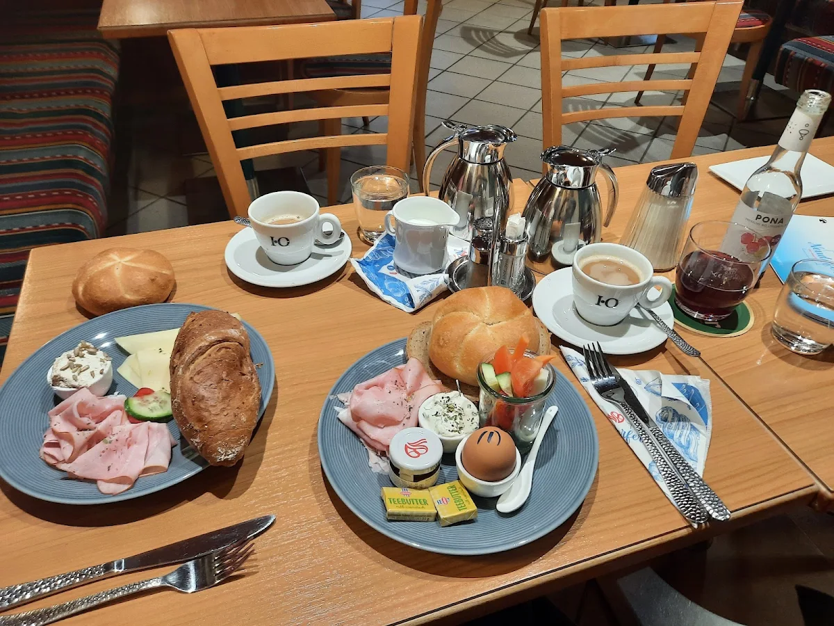 Essen und Trinken photo 2