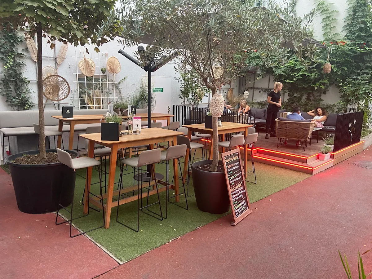 Café Central Titelbild