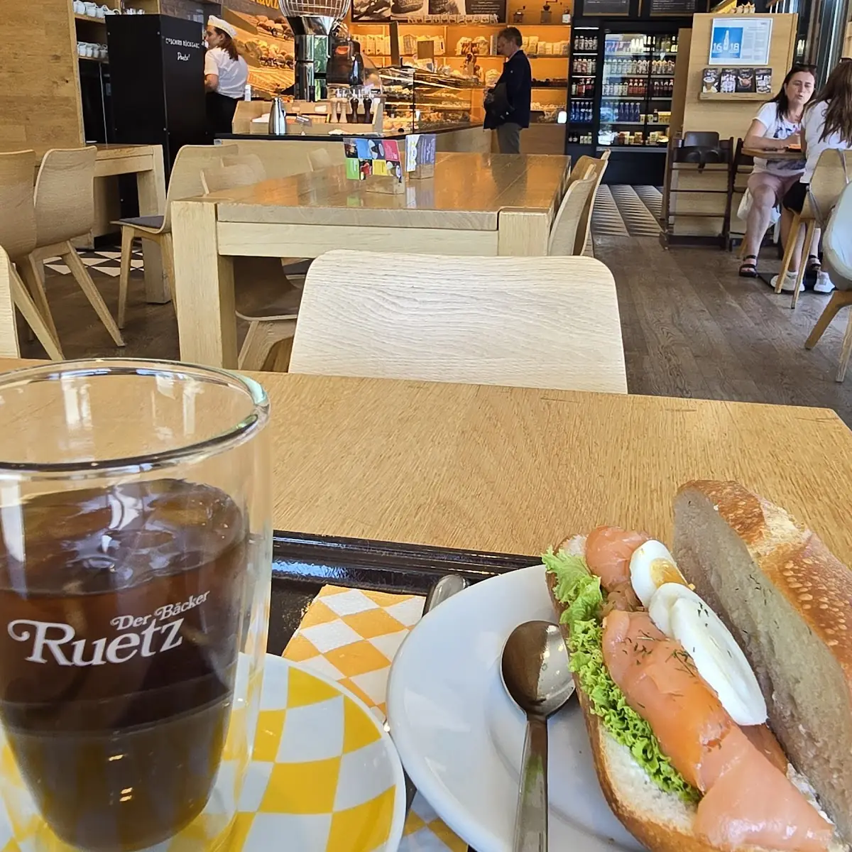 Essen und Trinken photo 2