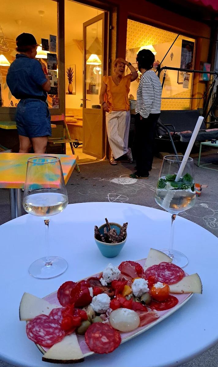 Essen und Trinken photo 2