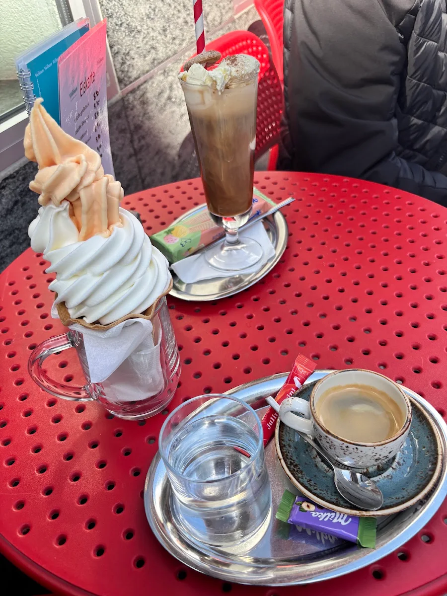 Essen und Trinken photo 3