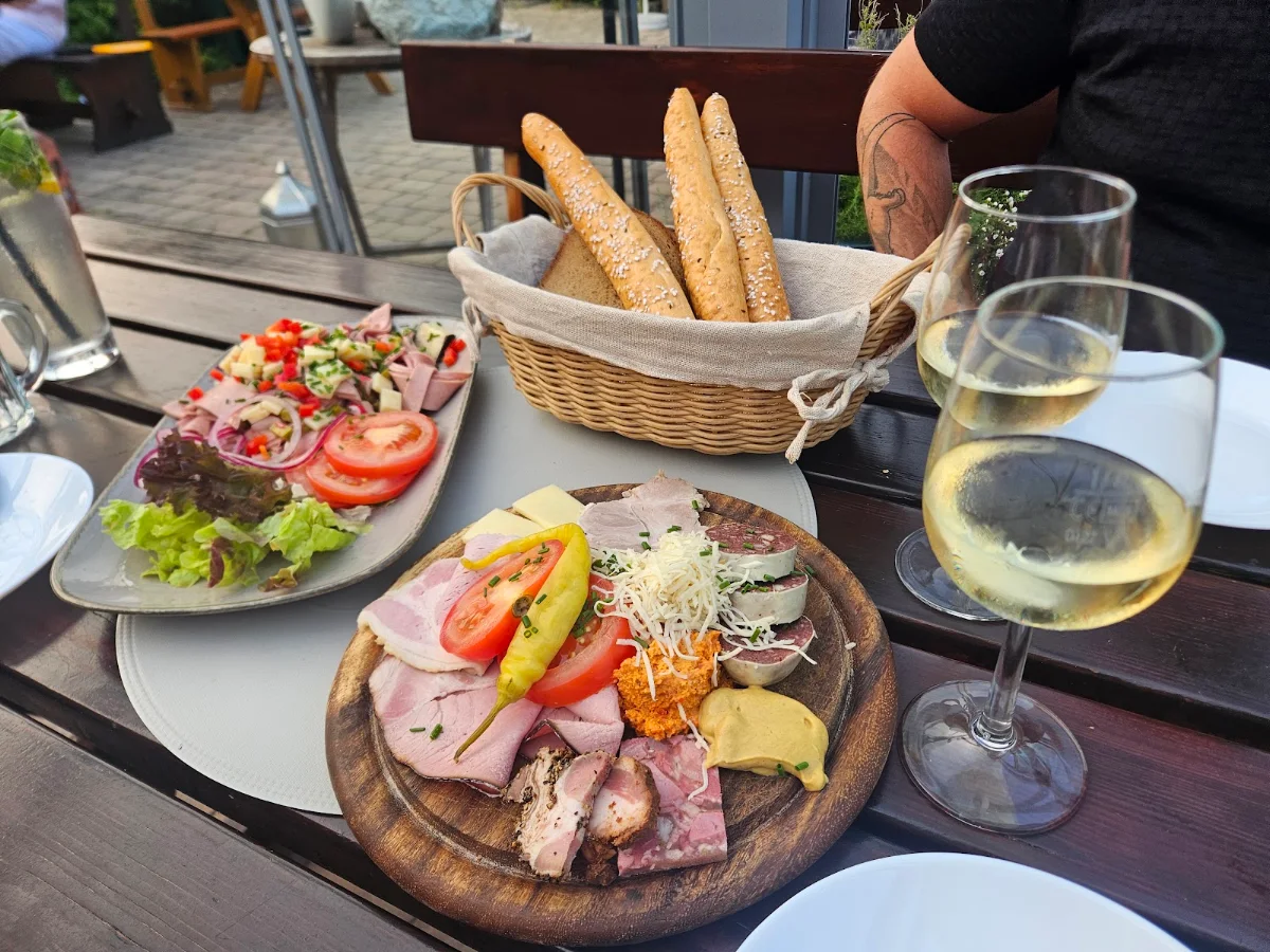 Essen und Trinken photo 2