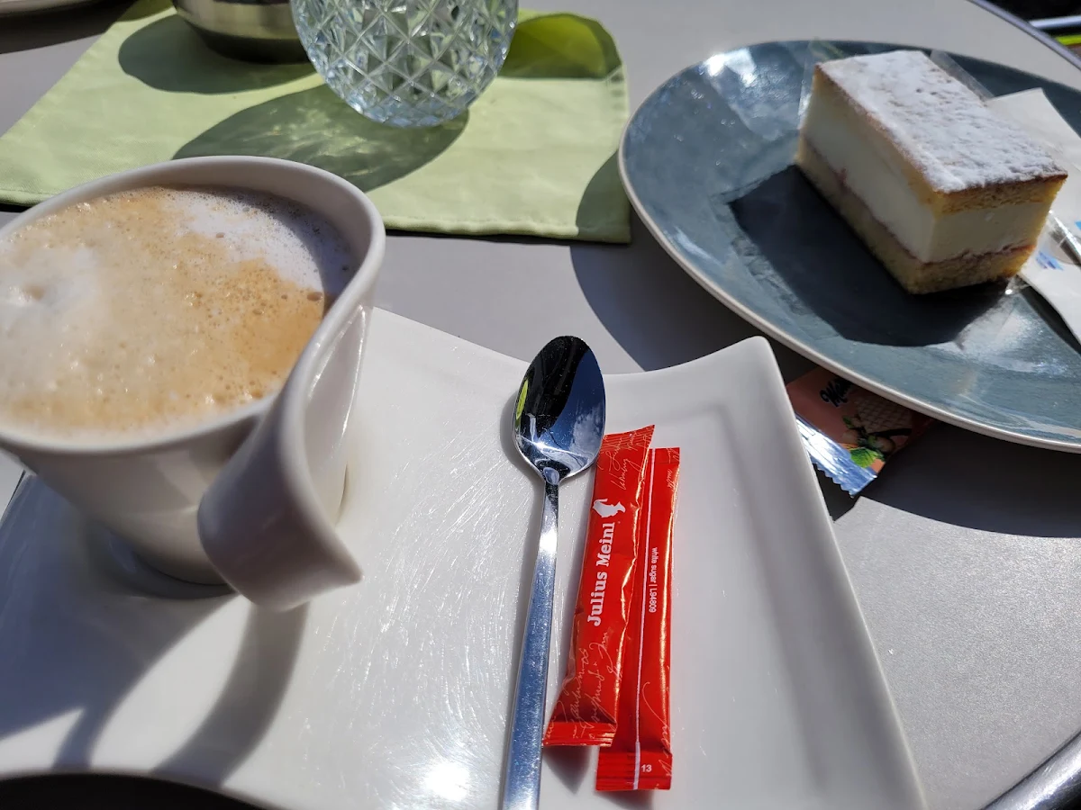 Essen und Trinken photo 1