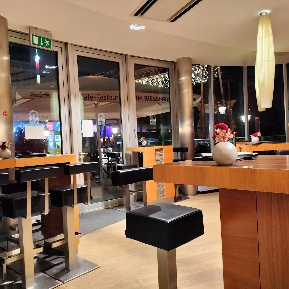 zum Riesenrad - Cafe Restaurant Titelbild