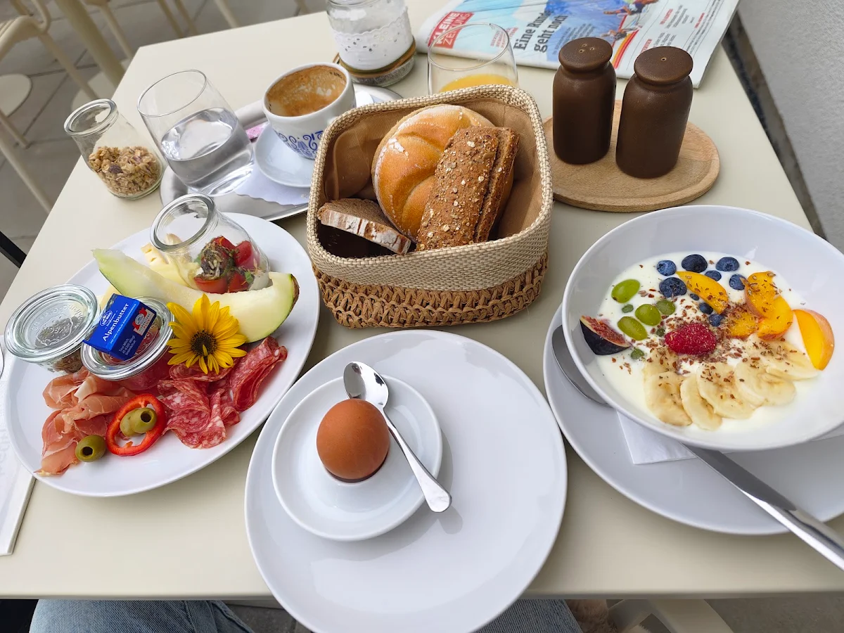 Essen und Trinken photo 2