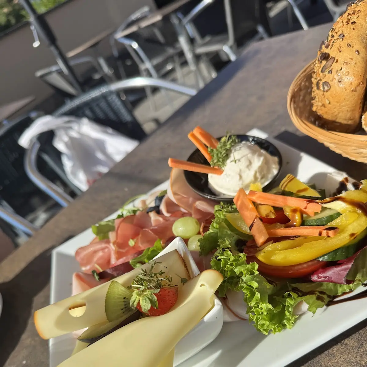 Essen und Trinken photo 2