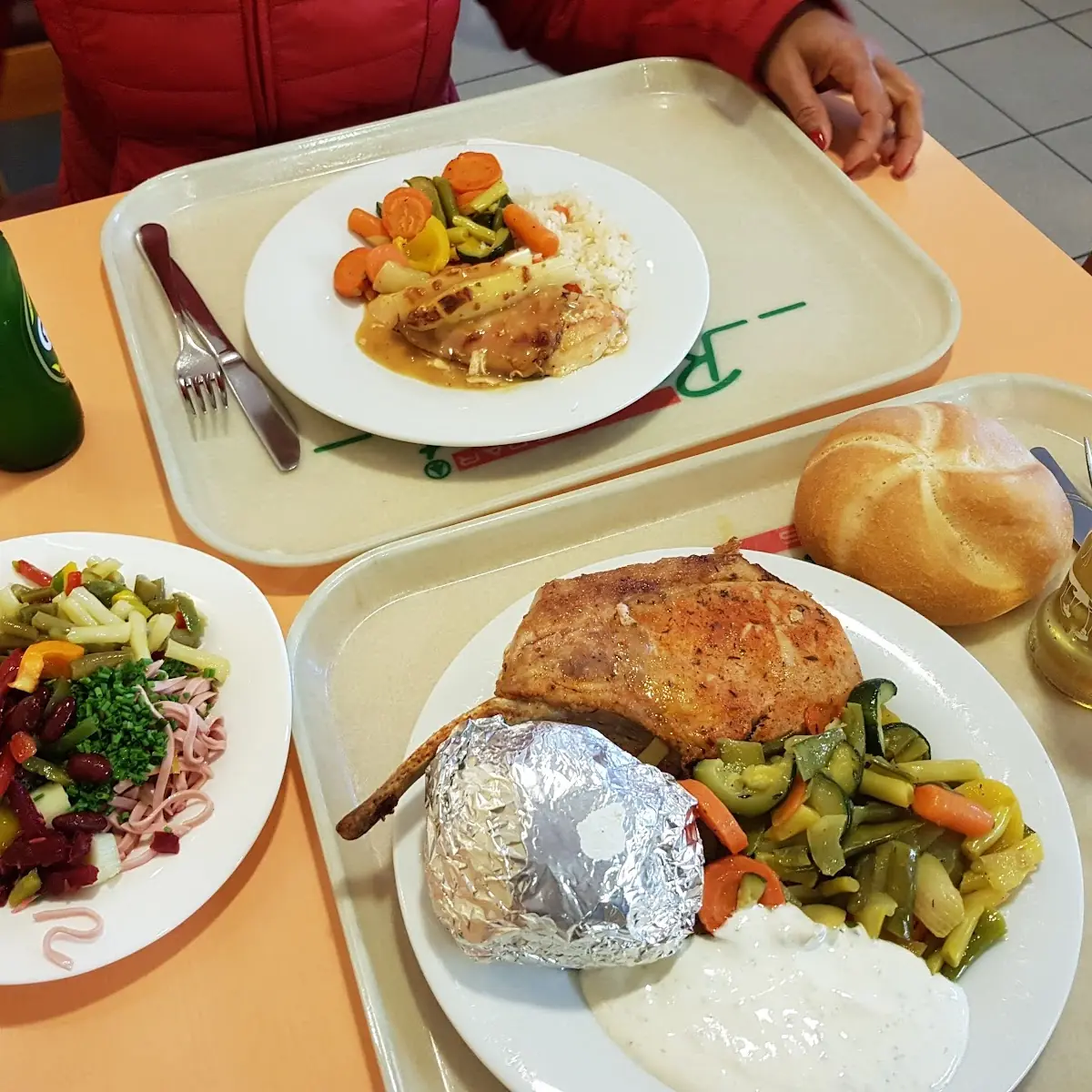 Essen und Trinken photo 3