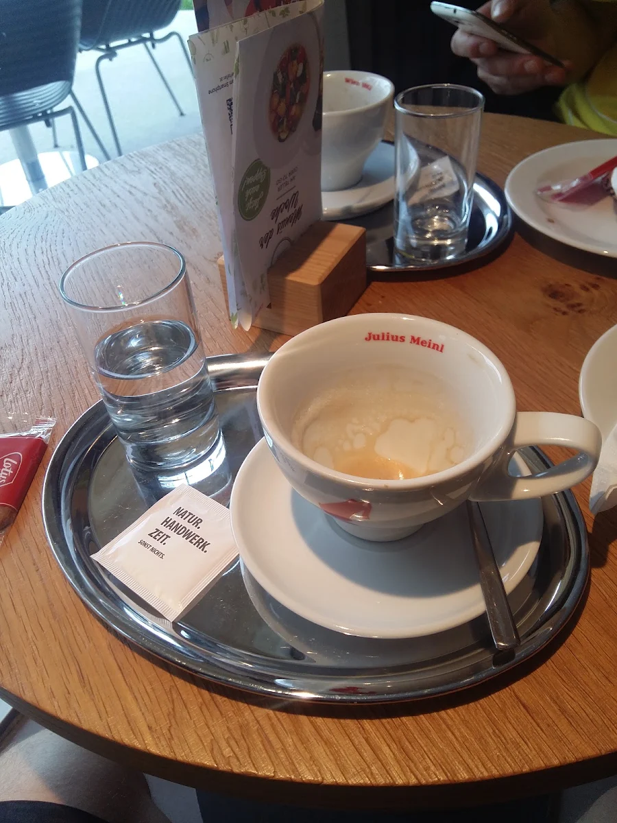 Essen und Trinken photo 3